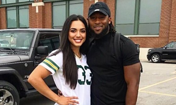 aaron jones wife