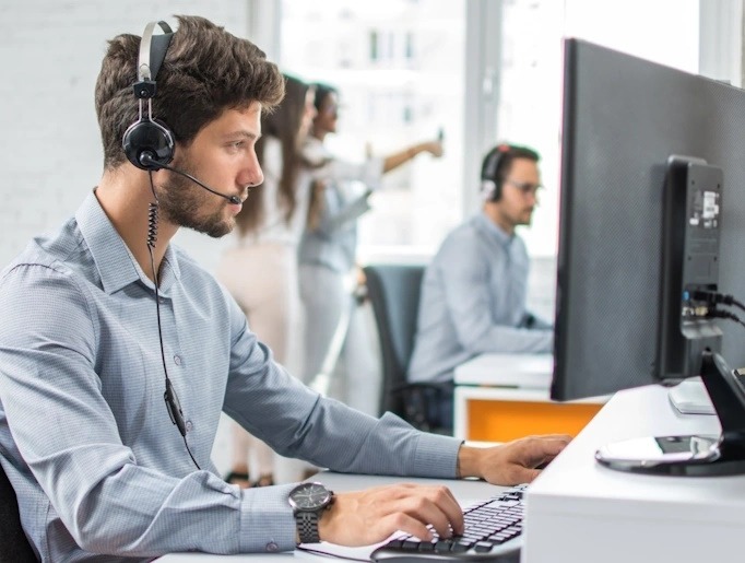 4 Benefits of No-Fee Medical Alert Systems For Seniors 2 4 Benefits of No Fee Medical Alert Systems For Seniors 2