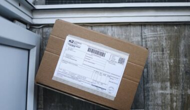 A Guide to Managing Incoming Shipments Safely and Efficiently