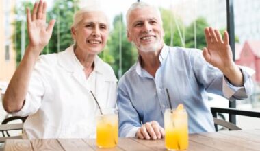 How Wellness Checks and Monitoring Work in Senior Living