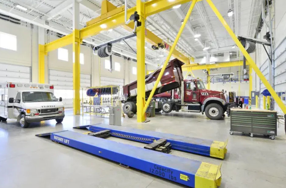 What To Know About Garage Layouts for Smooth Traffic Flow