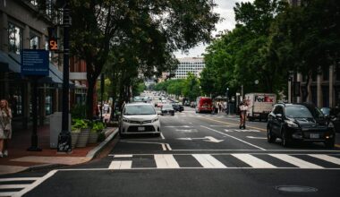 4 Easy Ways to Start Scooter Commuting