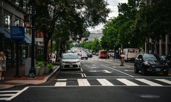 4 Easy Ways to Start Scooter Commuting