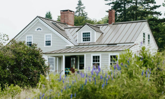 How to Spot Early Warning Signs of Roof Deterioration
