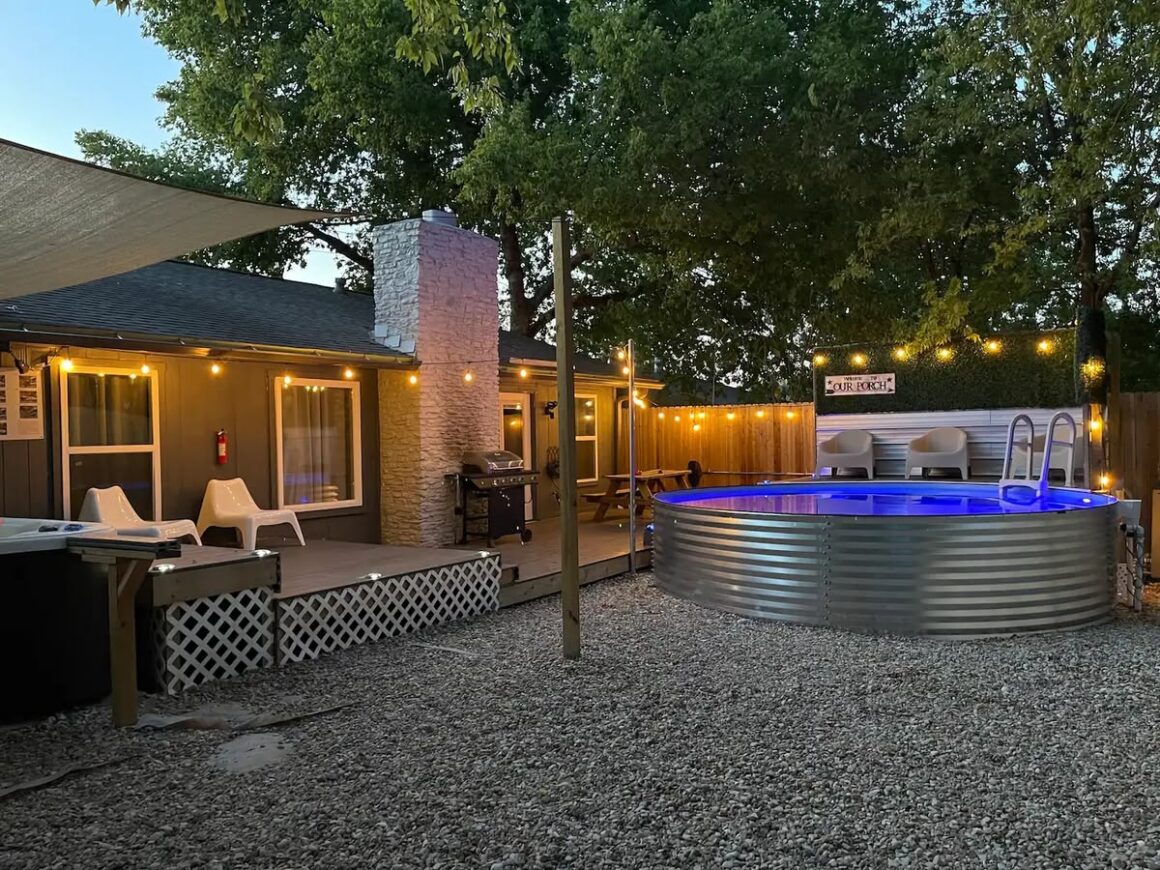 Large Backyard Swimming Pool