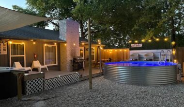 Large Backyard Swimming Pool
