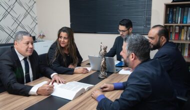 What Victims Should Know Before Hiring Legal Help After a Semi Truck Accident