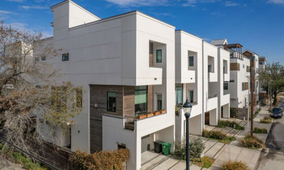 Finding the Right Neighborhood for Townhomes for Rent