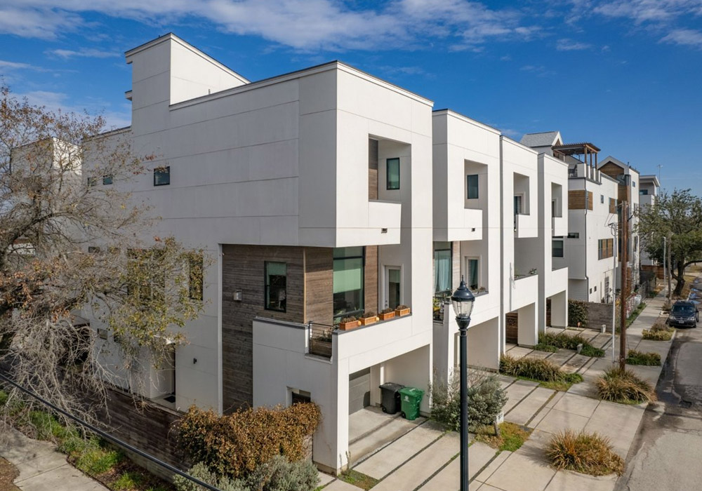 Finding the Right Neighborhood for Townhomes for Rent