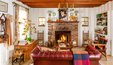 How to Build a Warm Collected Home With Vintage Farmhouse Style