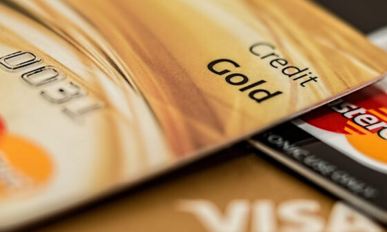 Using Credit Card Rewards to Reinforce Smart Behavior