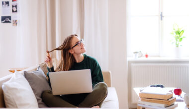 What Students Should Look for in Their First College Home
