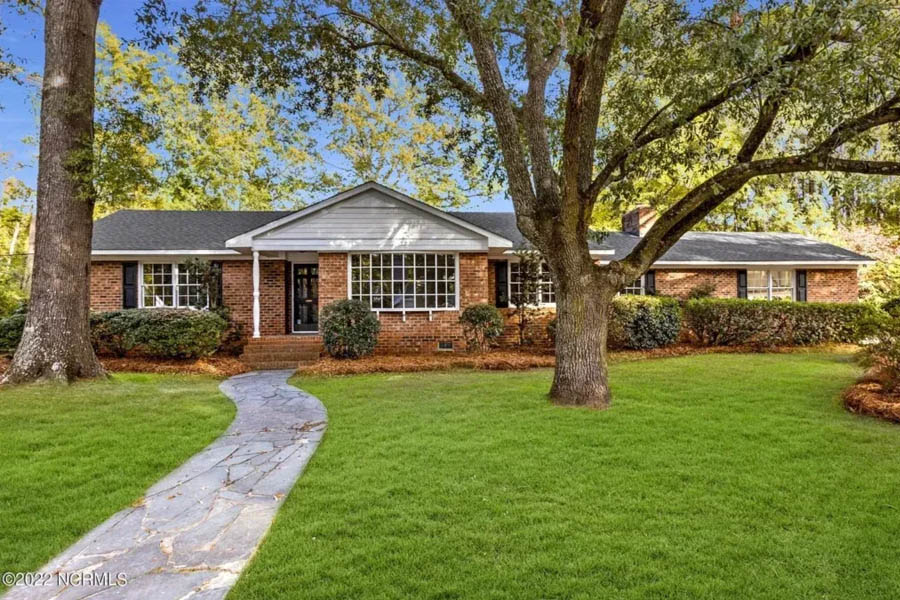 How to Sell a House As Is in Mount Airy North Carolina