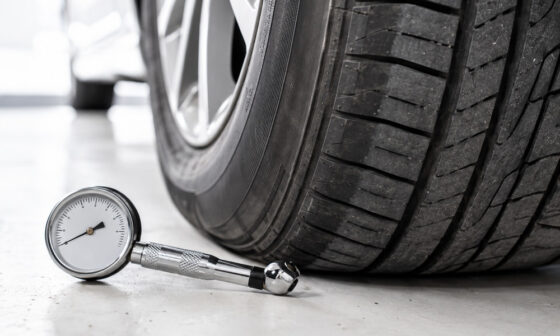 A Practical Guide to Spotting Tire Wear Damage Pressure Problems and Driving Changes
