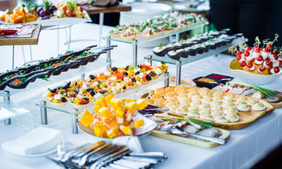 How to Elevate Your Event with Gourmet Lunch Catering